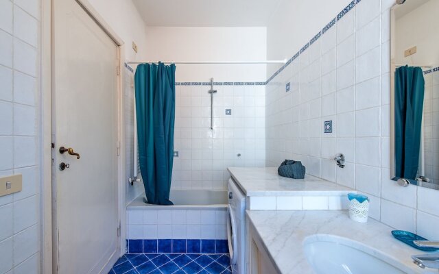 Spanish Steps Apartment