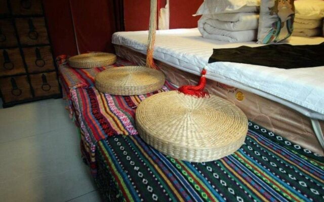 Xitang Moon Courtyard Guest House