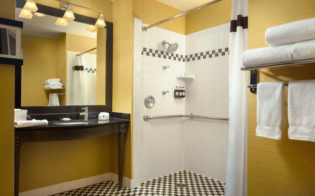 Hotel Chicago Downtown, Autograph Collection by Marriott