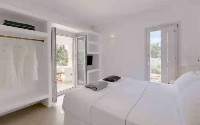 Seven Santa Maria Paros Boutique Hotel