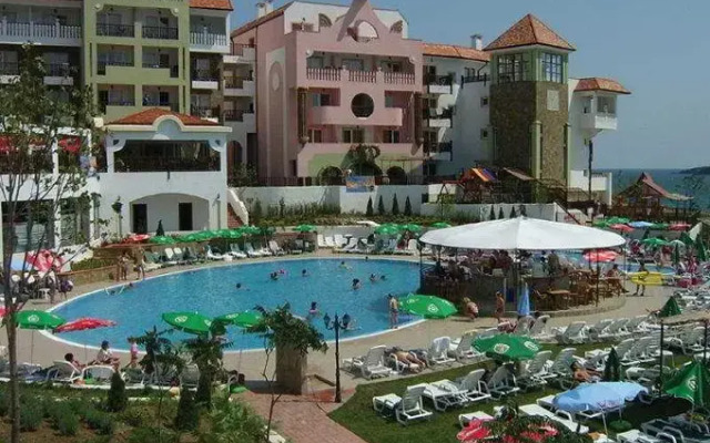 Bella Vista Beach Club