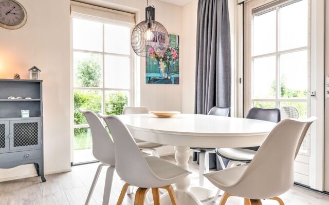 Holiday Home in Wissenkerke With Garden