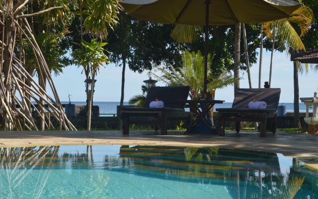 Bagus Beach Resort Lovina
