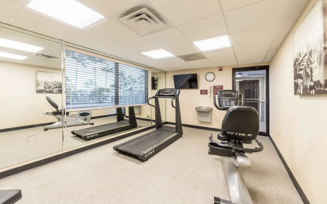 Best Western Plus Sebastian Hotel & Suites