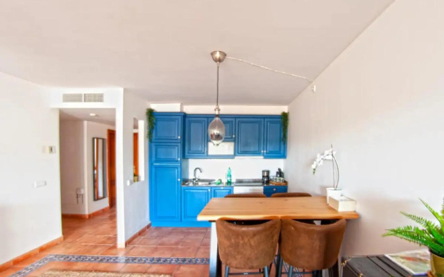 Apartamento en complejo con piscina