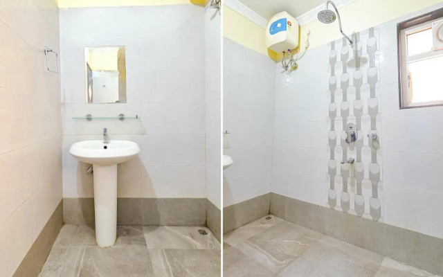 Fabhotel Good Luck Residency