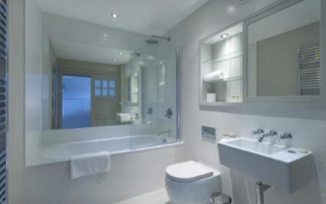 The Lawrance Luxury Aparthotel - York