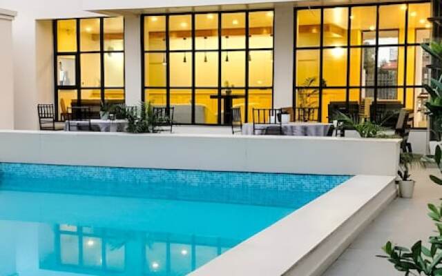 Hotel Gulmohar