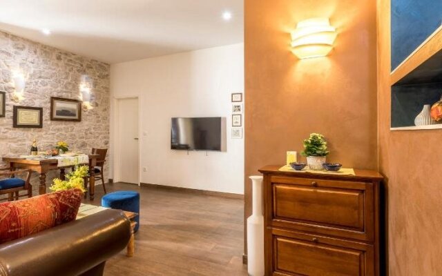 Borna and Franko Rooms