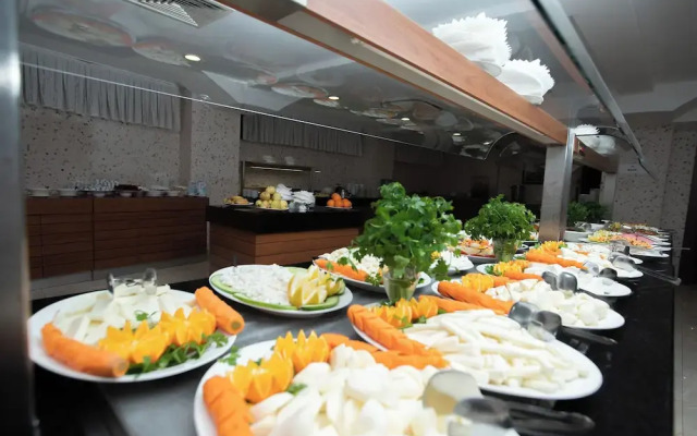 Grand Bogazici Otel