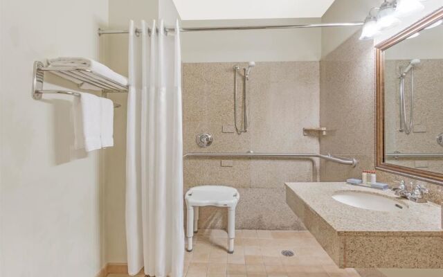 Wingate by Wyndham Stafford/Quantico