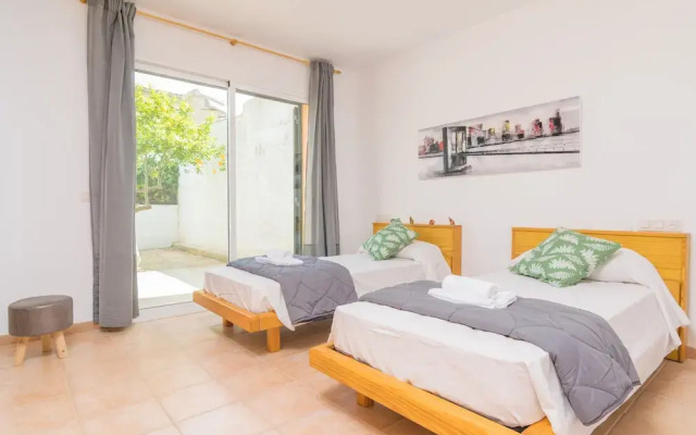 Goixa in Lloseta With 3 Bedrooms and 2 Bathrooms