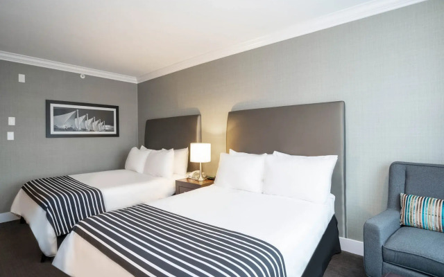 Sandman Hotel Vancouver Airport