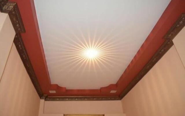 12 Homestay Apartments