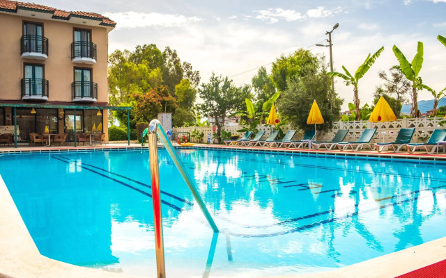 Bahar Hotel (+12 Adult )