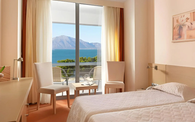 Airotel Achaia Beach