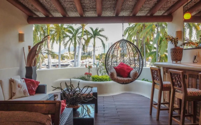 Modern Villa Near Beach & Marina- Ixtapa