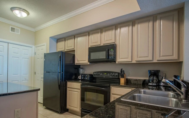 Legacy Towers-Legacy II 1005