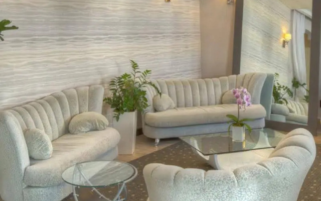 Ocean Five Hotel