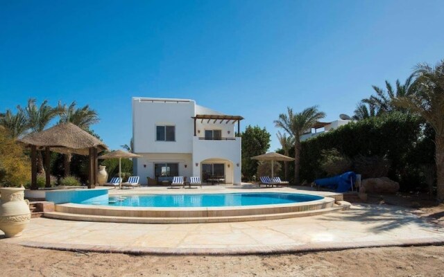 Charming Villa in El Gouna with Pool