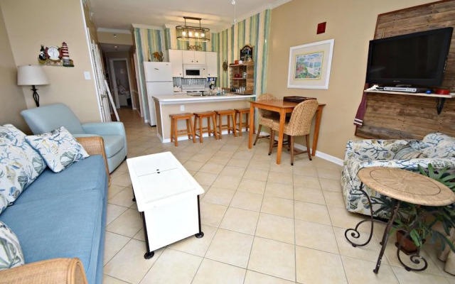 Tradewinds 1203 by RedAwning