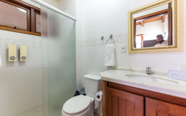 Apto 2qtos churrasq. 400 à praia | Jurerê - JBA202