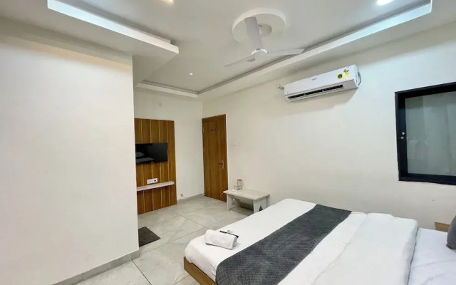 Hotel Shree Nakoda Paradise - Ujjain