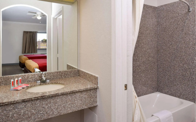 Econo Lodge Inn & Suites Port Arthur near Sabine Pass