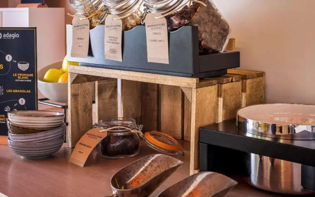 Aparthotel Adagio Access La Défense Léonard de Vinci