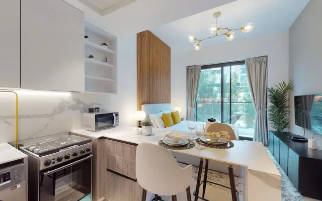 Euro Residence 105