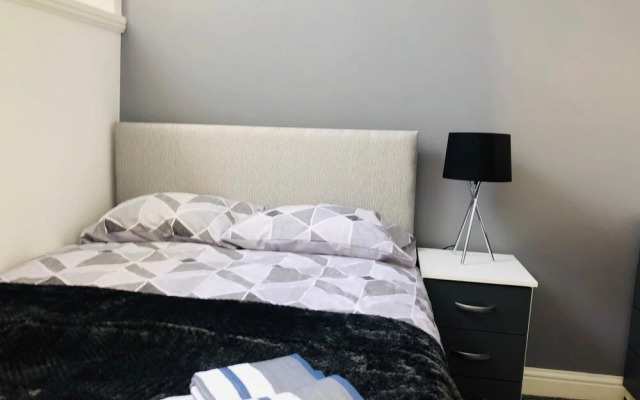 Townhouse @ 29 Cotesheath Street Stoke