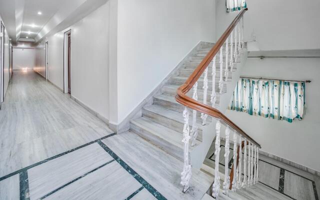 OYO 79660 Flagship Hotel Shree Maya