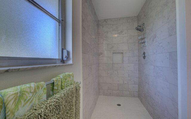 Peaceful Egret Pool Home in Venice