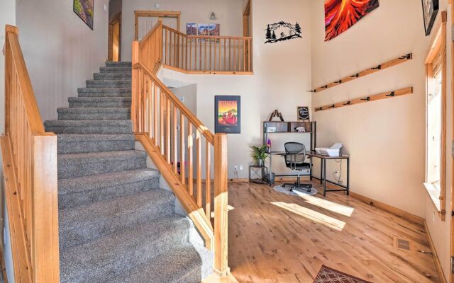 Family-friendly Oregon Vacation Home w/ Yard