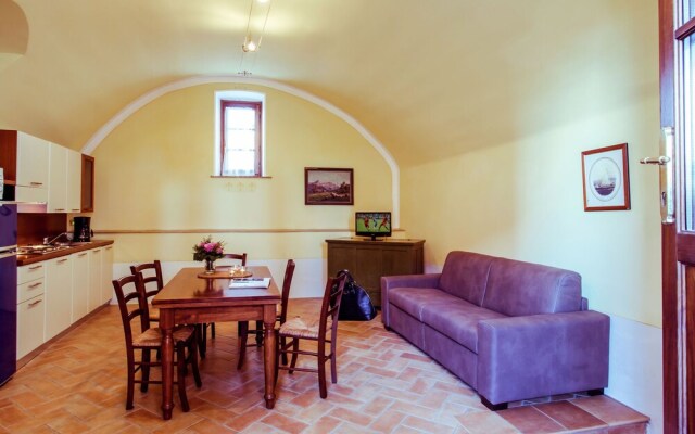 Cozy Holiday Home In Manerba del Garda With Pool