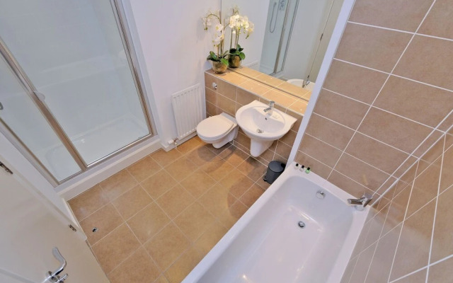 Contemporary Apartment Close to Aberdeen City Centre