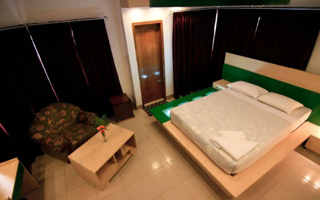 Hotel Tropical Daisy