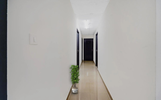 Oyo Townhouse 999 INN24 Airport