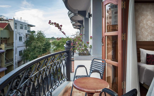 Ohana Phnom Penh Palace Hotel
