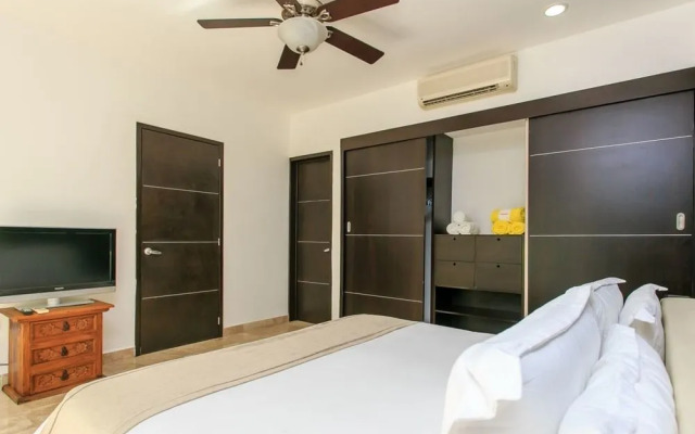 Mamitas 1103 2 Bedrooms and Terrace by RedAwning