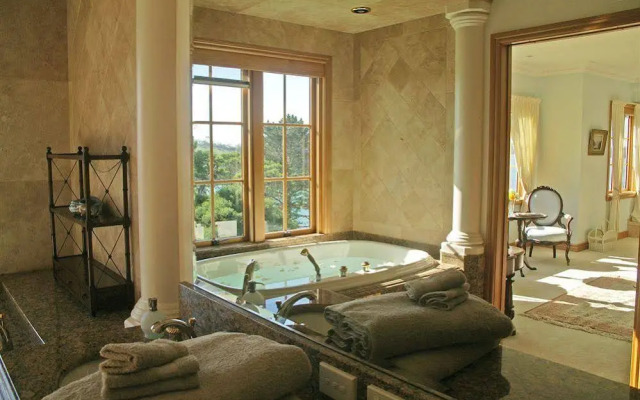 Matauwhi Bay Manor