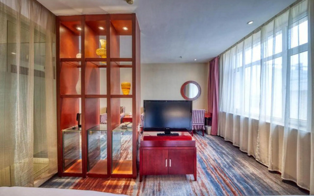 Sheng Shi Zhi Xing Hotel