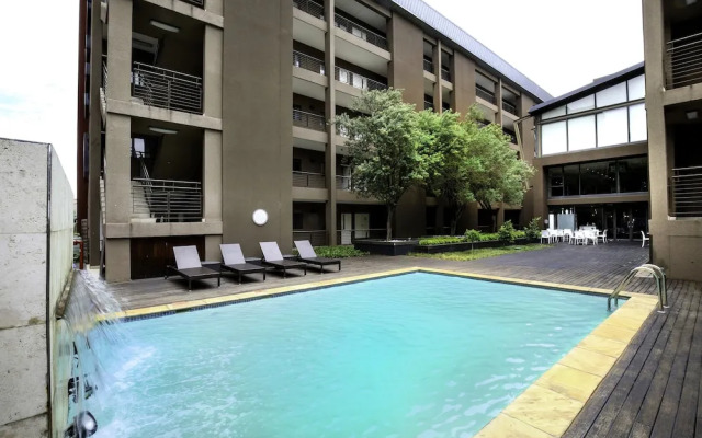 The Nicol Hotel