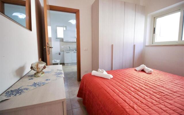 Holidaycasa Sebastiano - Grazioso Bilocale a 150 Mt Dal Mare