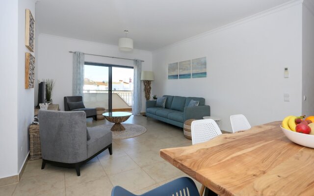 3-bedroom Apt, Sleeps 6, Pool, Gym & Jacuzzi