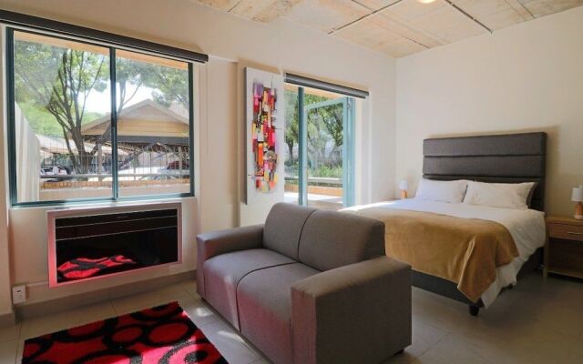 Lakeside Apartments