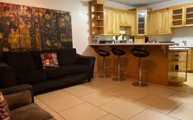 Blue Diamond Apartments