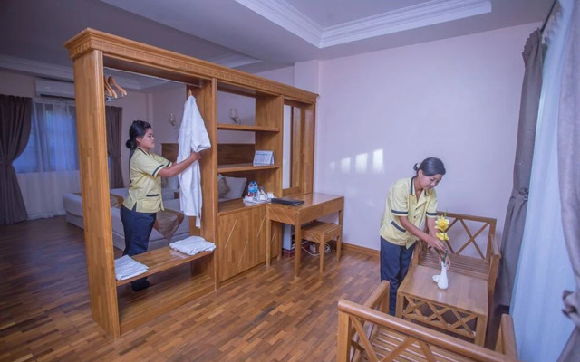 Famous Hotel Ngapali