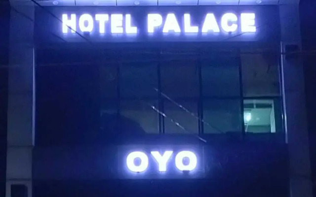Oyo 703186 Palace Hotel