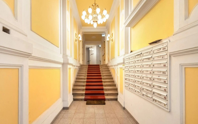 Cozy and central City Apartment at the Belvedere